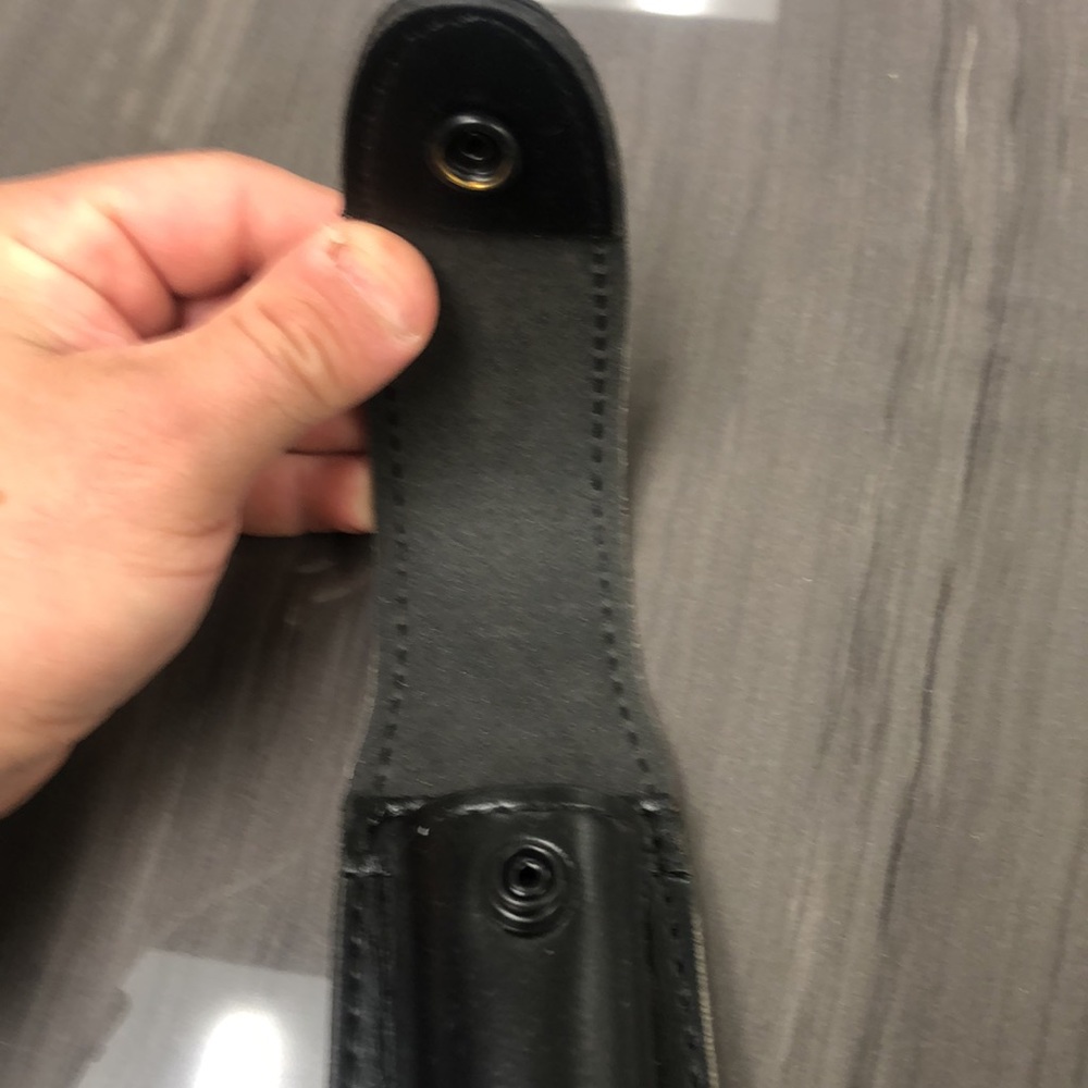 Flashlight case leather - Picture 2 of 5